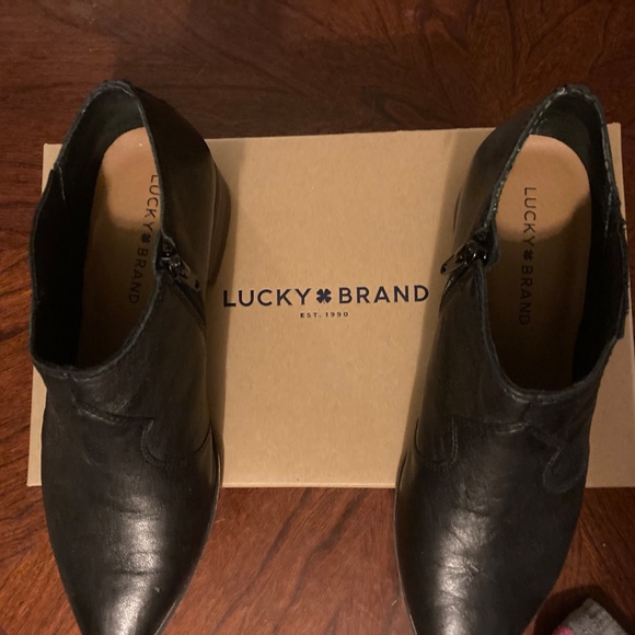 Lucky Brand Kalbah Cow Girl Booties Leather 8 1/2 NEW - Picture 2 of 11